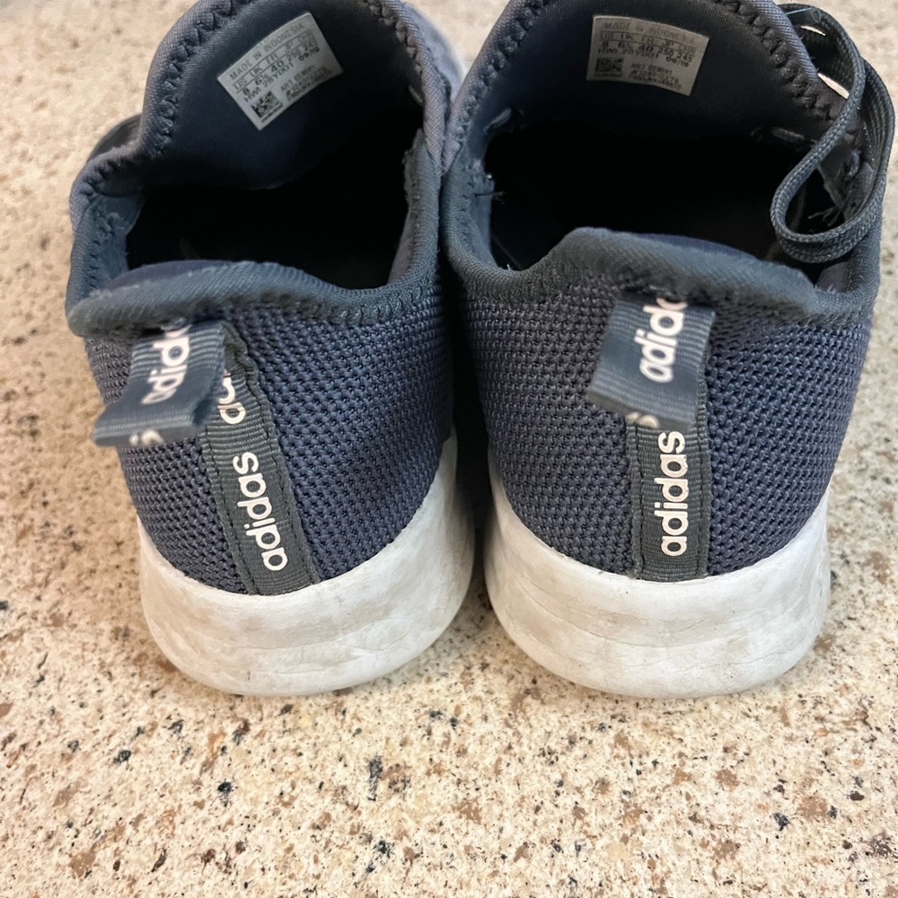 ADIDAS CLOUDFOAM Size 8 - Picture 5 of 6
